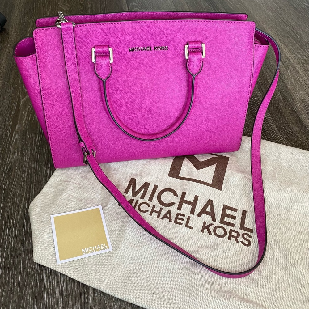 **SOLD** Large Magenta Michael Kors Selma Handbag